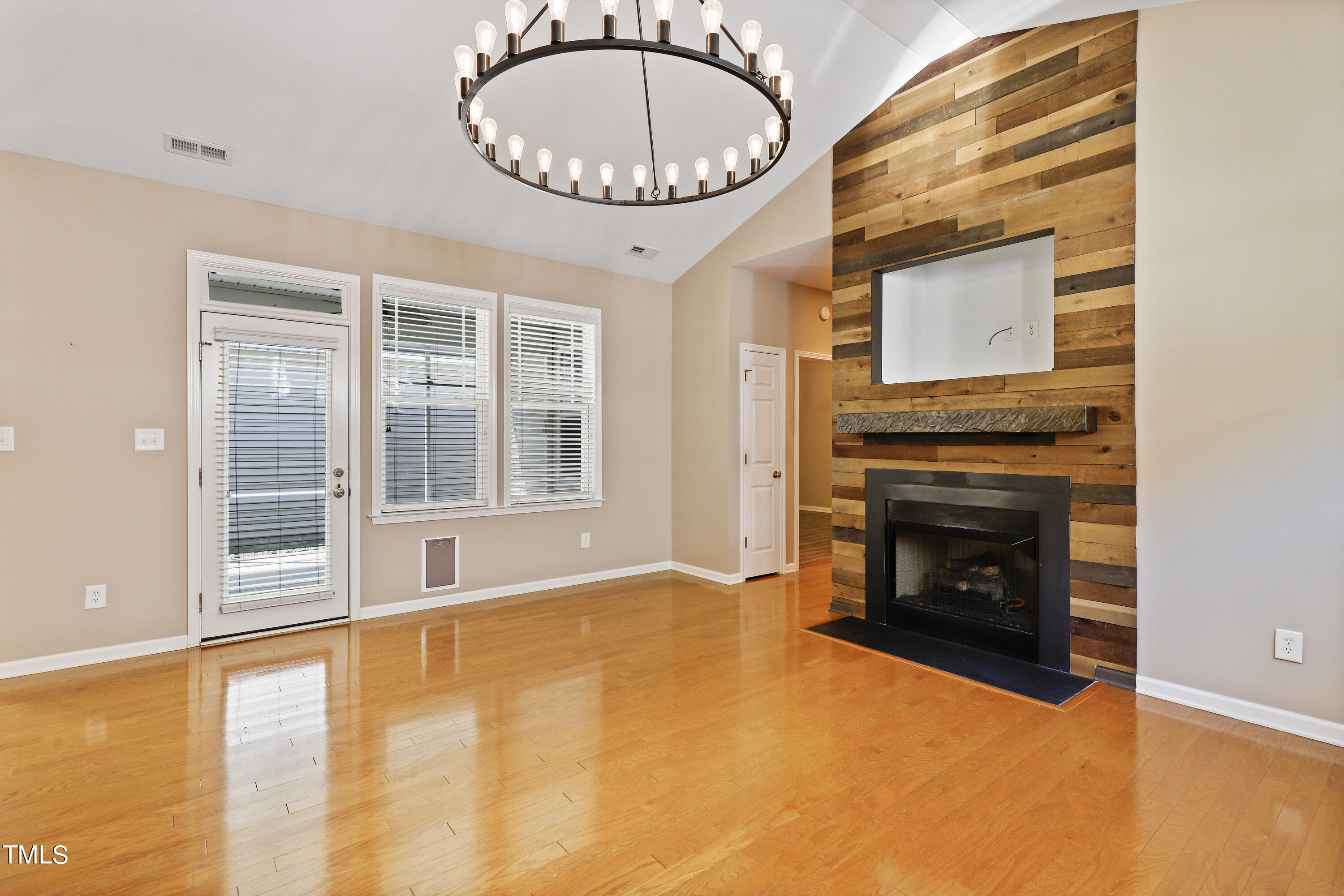 187 Denby Circle Clayton, NC 27527 - Photo 9 of 24 12