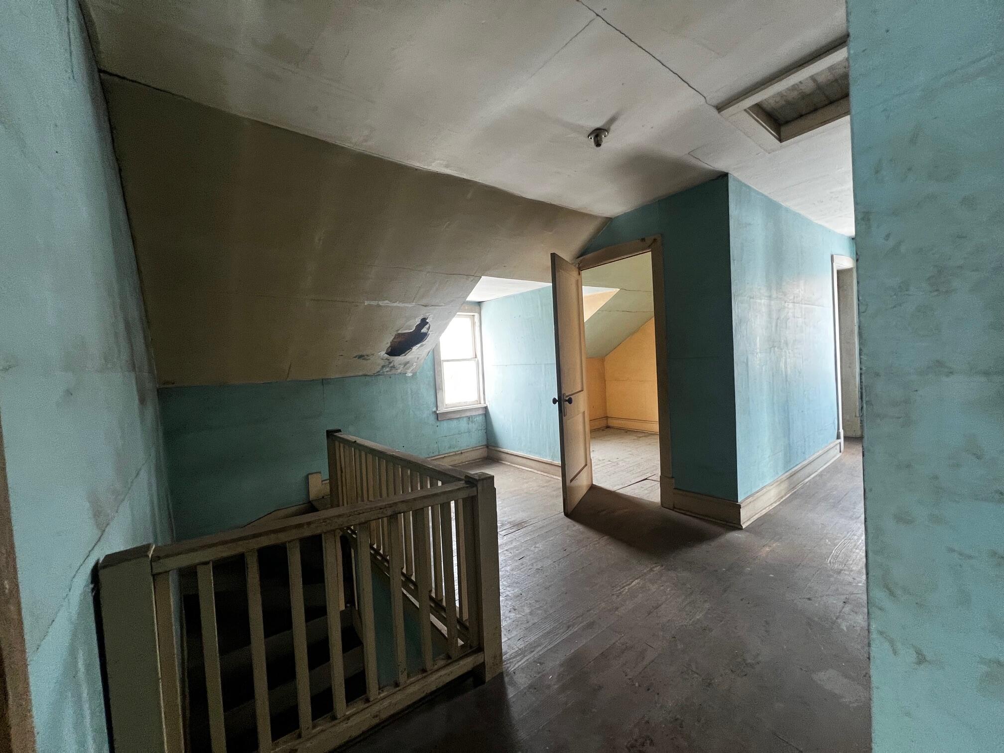 38126 72nd Avenue, Unit B Decatur, MI 49045 - Photo 13 of 39 upstairs landing