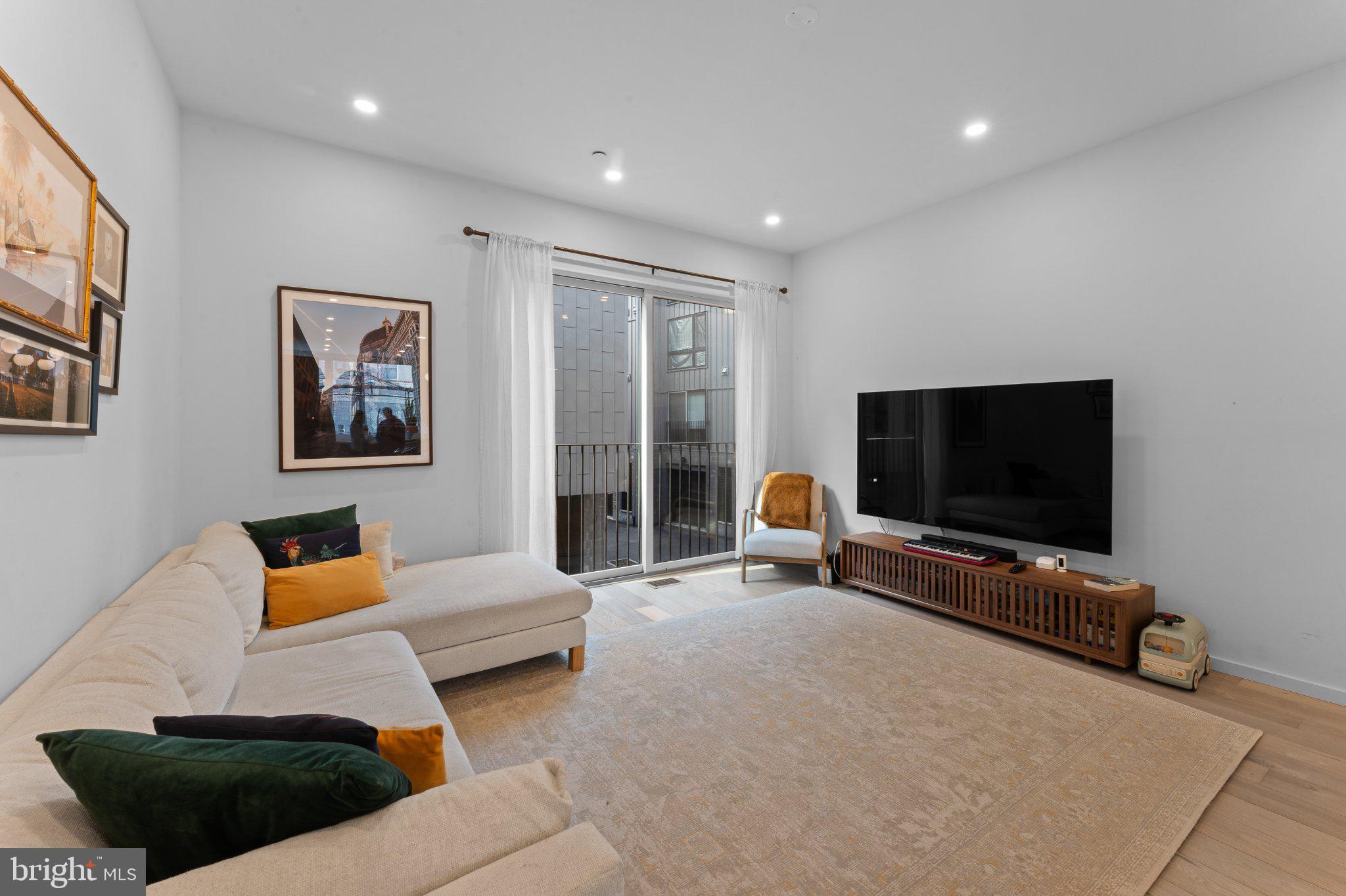 312 Poplar Street Philadelphia, PA 19123 - Photo 14 of 30