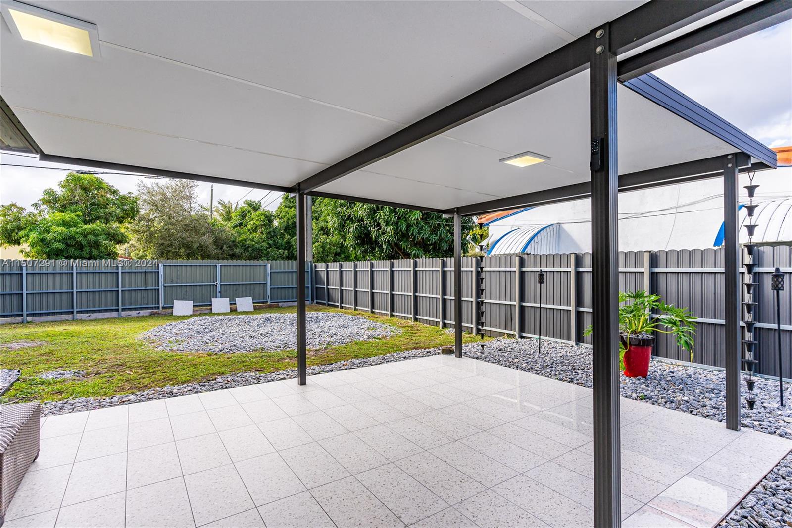 West Little River Miami, FL 33147 - Photo 26 of 29 a view of a backyard