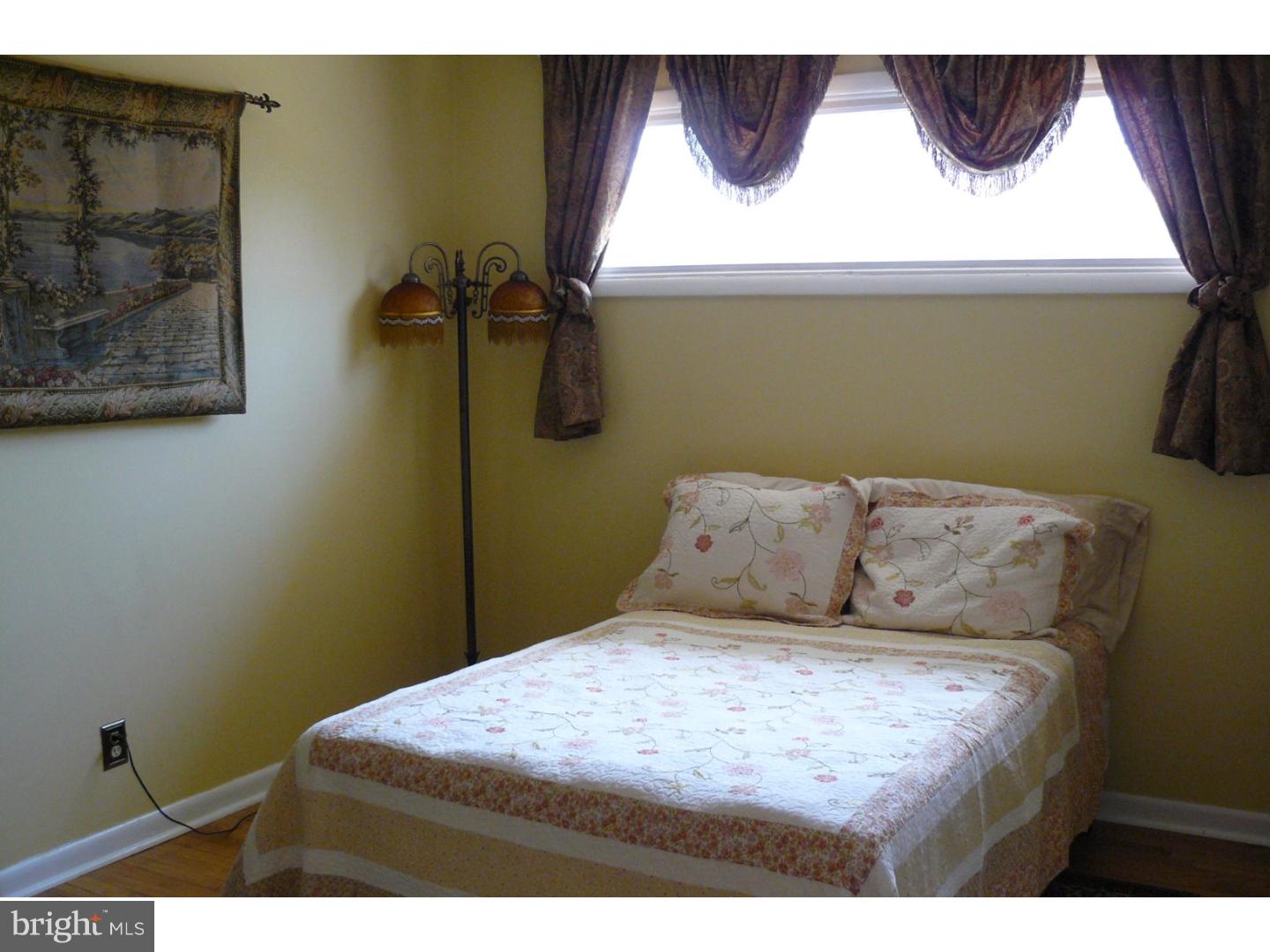 407 Stokes Road Shamong, NJ 08088 - Photo 10 of 20 Bedroom 3