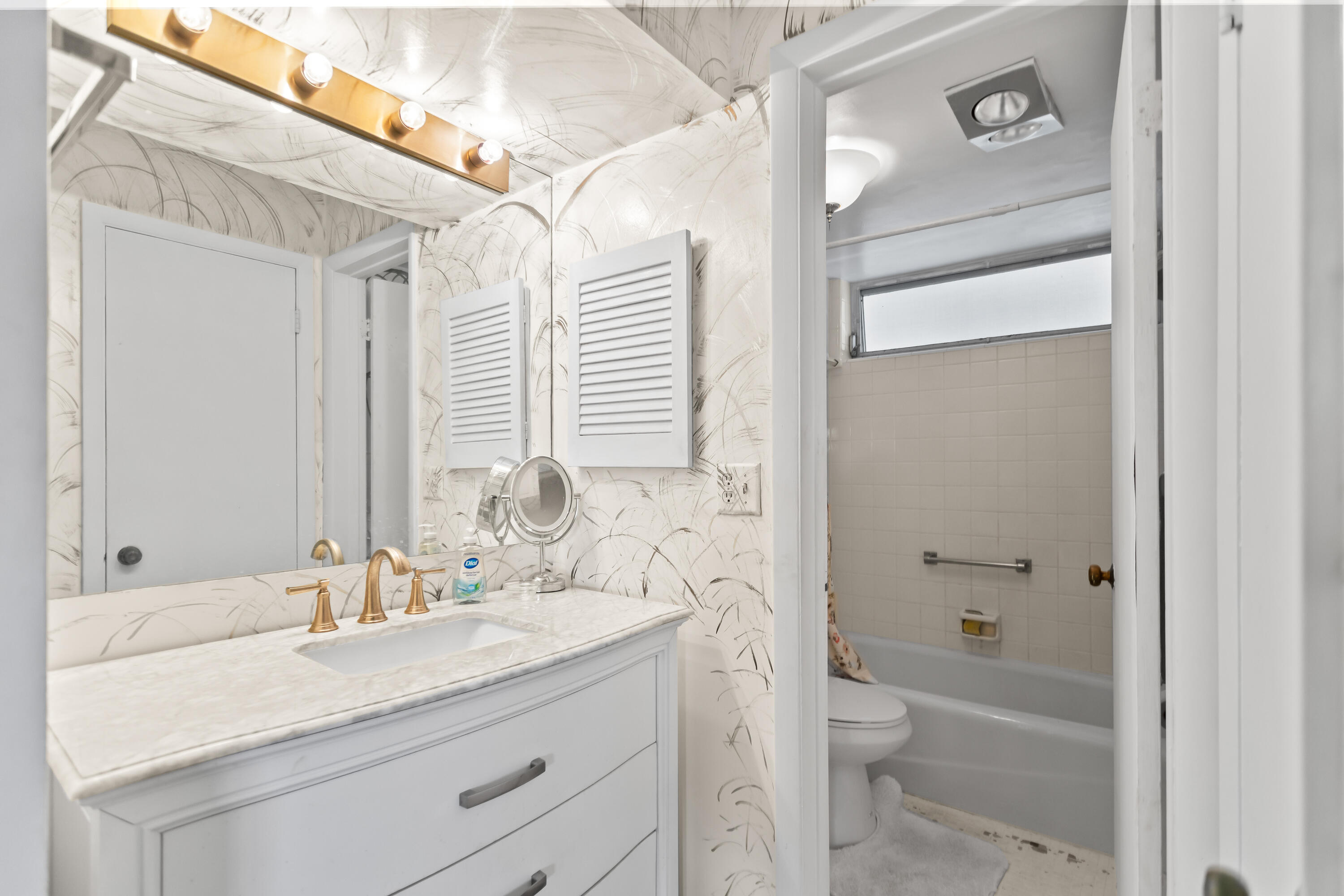 30 Southeast 13th Street, Unit B3 Boca Raton, FL 33432 - Photo 12 of 30 585A7991
