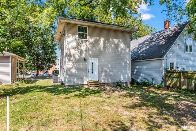 $119,000 | 524 West Carpenter Street, Springfield, IL 62702