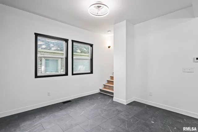 $119,000 | 524 West Carpenter Street, Springfield, IL 62702