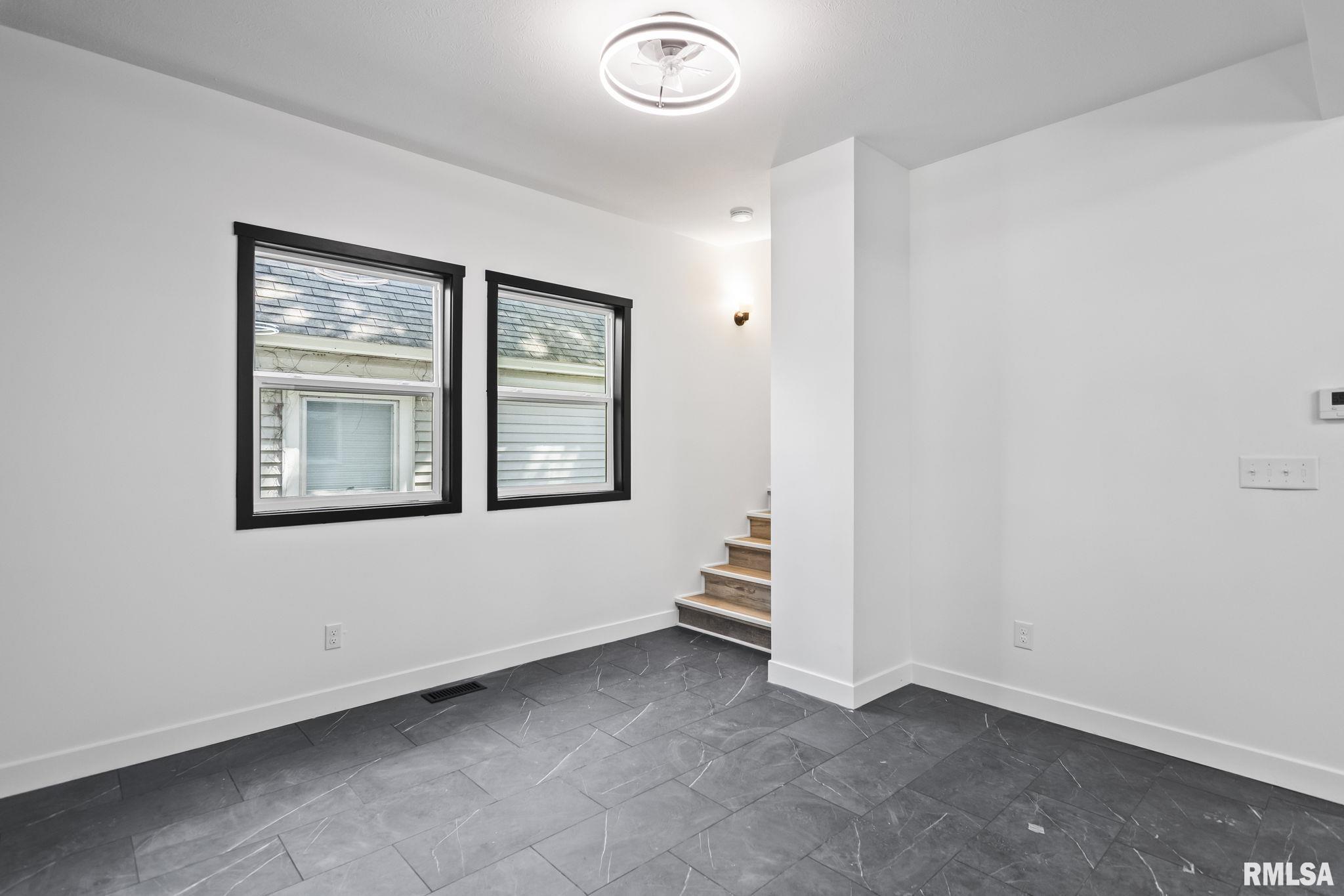 524 West Carpenter Street Springfield, IL 62702 - Photo 6 of 30