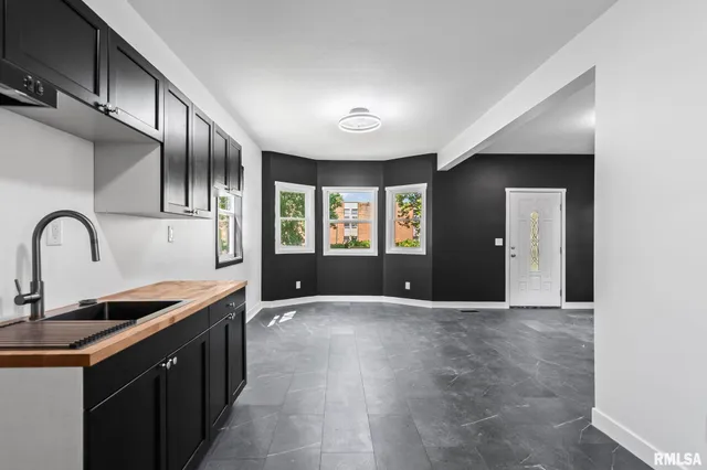 $119,000 | 524 West Carpenter Street, Springfield, IL 62702