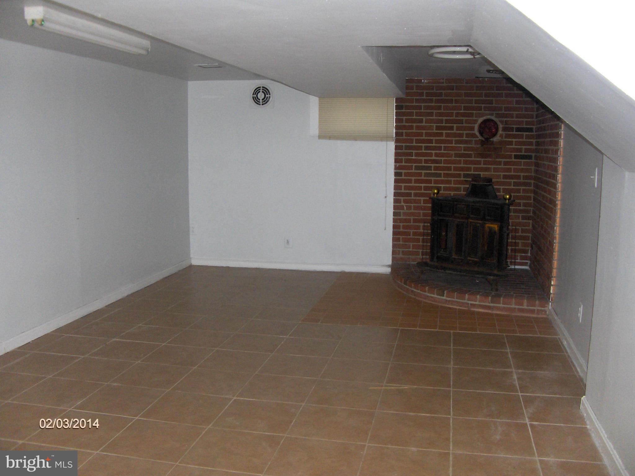 12809 Crisfield Road Silver Spring, MD 20906 - Photo 15 of 23 Interior (General)