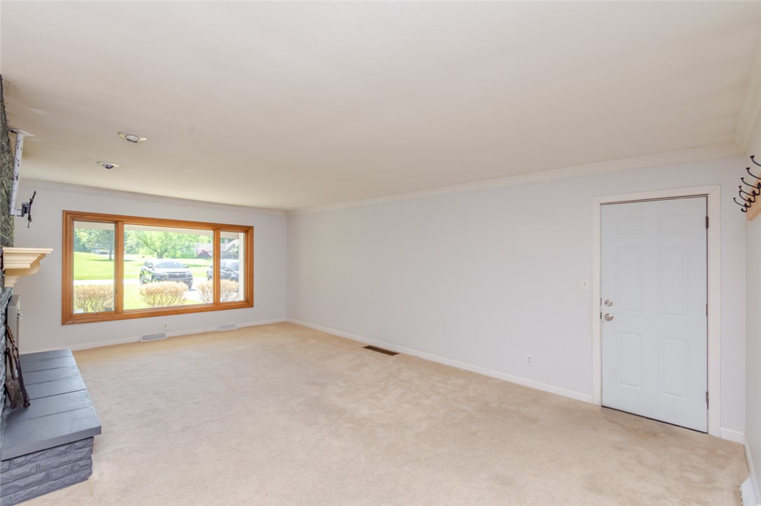 5665 Little Sugarcreek Road Dayton, OH 45440 - Photo 6 of 36
