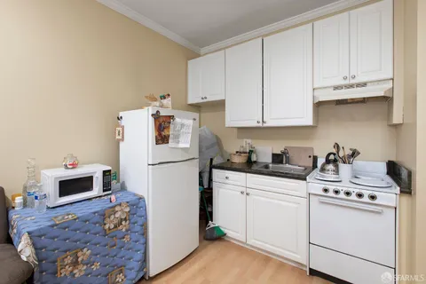 $3,050,000 | 1180 Clayton Street, San Francisco, CA 94117