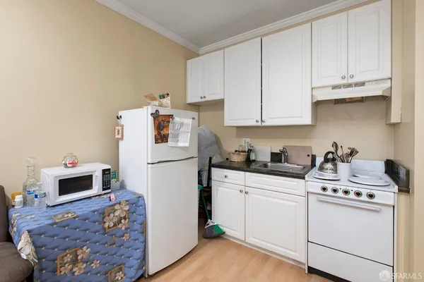 $3,050,000 | 1180 Clayton Street, San Francisco, CA 94117