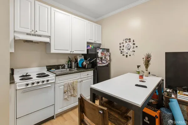 $3,050,000 | 1180 Clayton Street, San Francisco, CA 94117