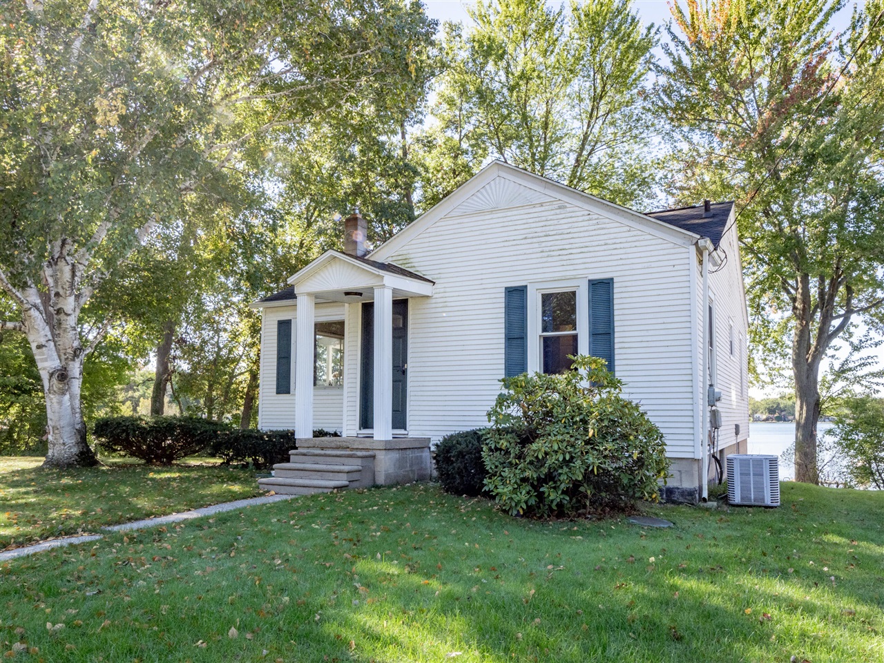 55572 North Fisher Lake Road Three Rivers, MI 49093 - Photo 7 of 34