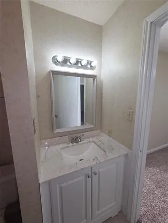 $1,100 | 2038 Dickory Avenue, Unit 2A, New Orleans, LA 70123