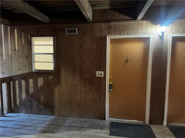 $1,150 | 2038 Dickory Avenue, Unit 2A, New Orleans, LA 70123