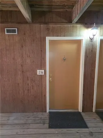 $1,100 | 2038 Dickory Avenue, Unit 2A, New Orleans, LA 70123