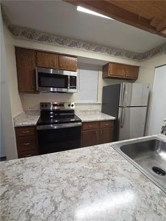 $1,100 | 2038 Dickory Avenue, Unit 2A, New Orleans, LA 70123