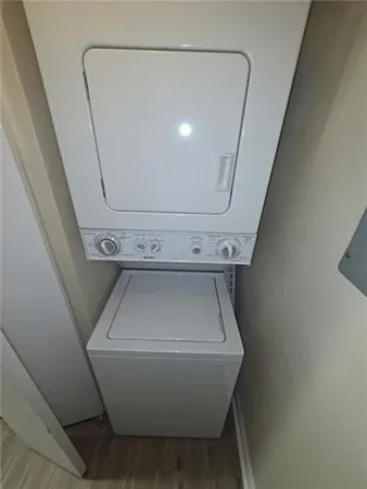 $1,100 | 2038 Dickory Avenue, Unit 2A, New Orleans, LA 70123