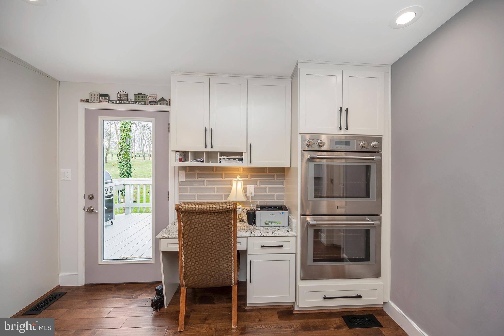 22291 Newlin Mill Road Middleburg, VA 20117 - Photo 16 of 57 DOUBLE WIFI OVENS