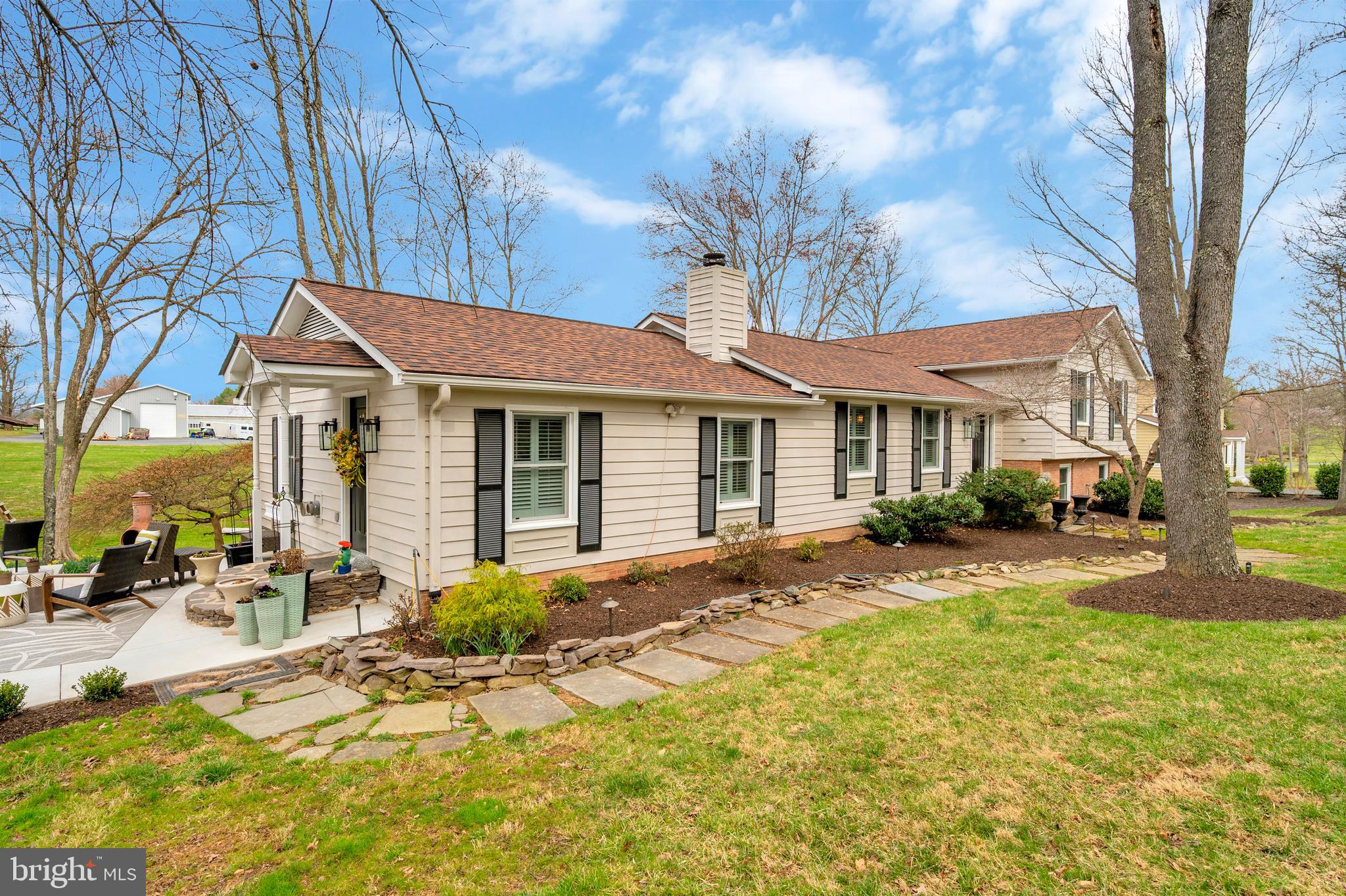 22291 Newlin Mill Road Middleburg, VA 20117 - Photo 2 of 57