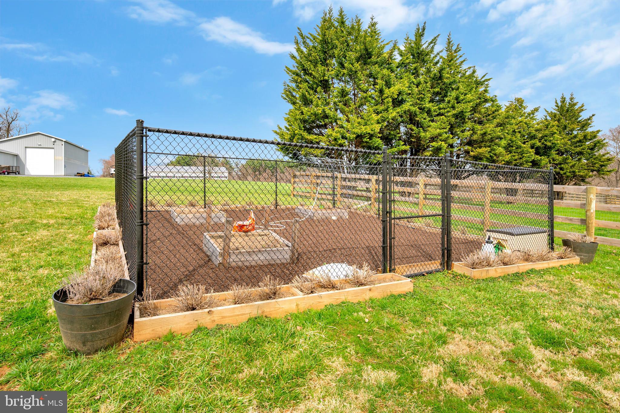 22291 Newlin Mill Road Middleburg, VA 20117 - Photo 55 of 57 GARDENER DELIGHT 6 FT FENCING, 3 RAISED BEDS