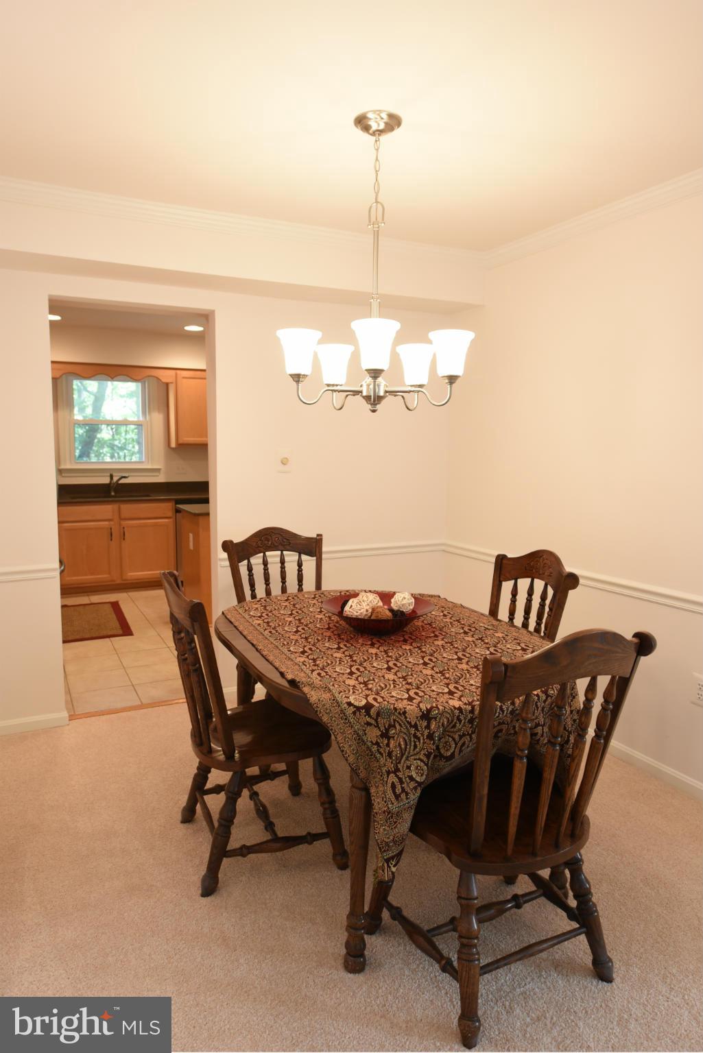 11547 Pine Cone Court Reston, VA 20191 - Photo 9 of 29 Dining Room