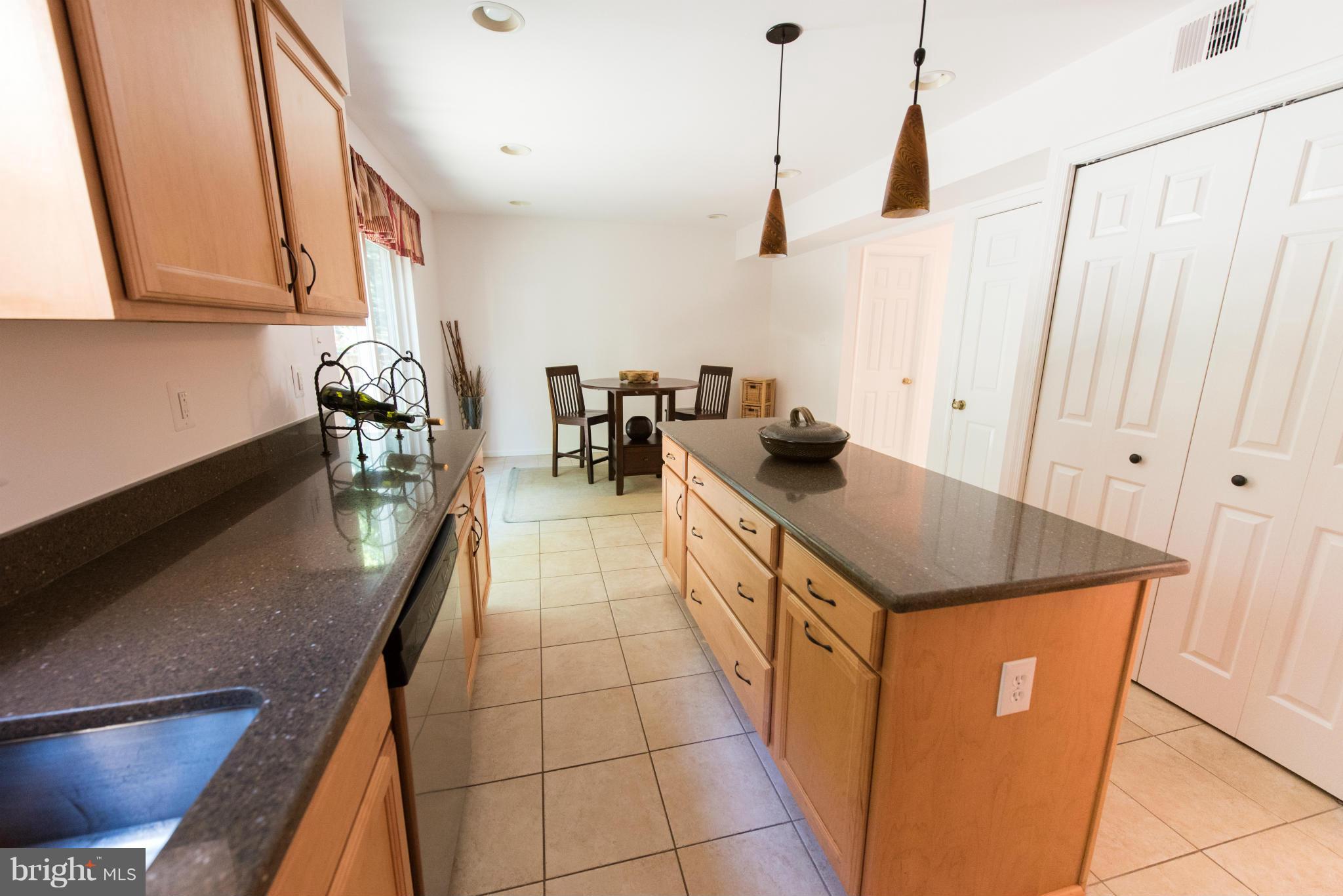 11547 Pine Cone Court Reston, VA 20191 - Photo 10 of 29 Kitchen