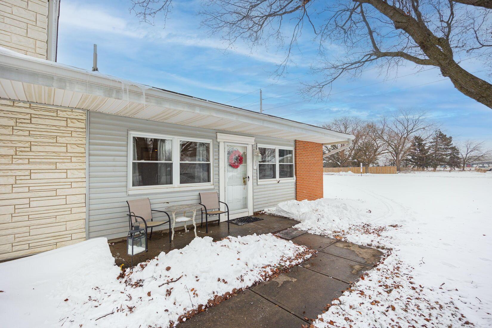 11 Oak Road Columbus, OH 43217 - Photo 2 of 16 2-web-or-mls-11 Oak Rd-2