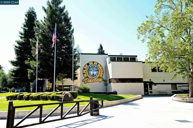 $560,000 | 394 Ilo Lane, Unit 303, Danville, CA 94526