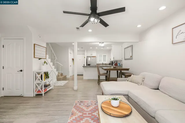 $560,000 | 394 Ilo Lane, Unit 303, Danville, CA 94526