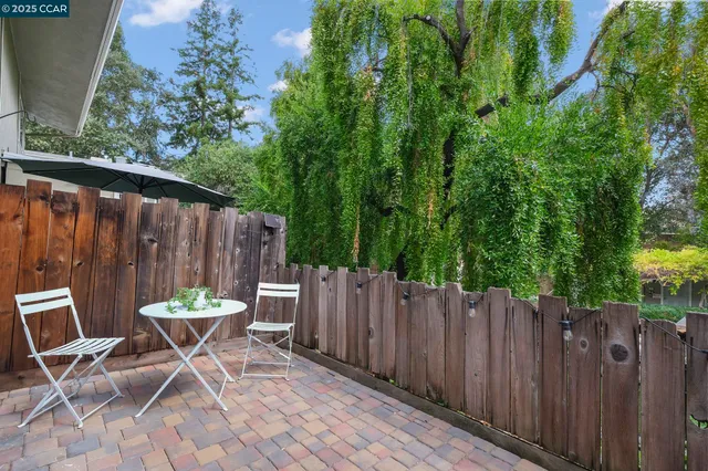 $560,000 | 394 Ilo Lane, Unit 303, Danville, CA 94526