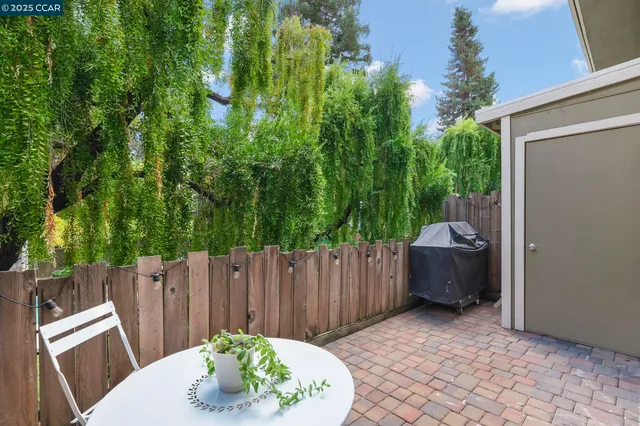 $560,000 | 394 Ilo Lane, Unit 303, Danville, CA 94526