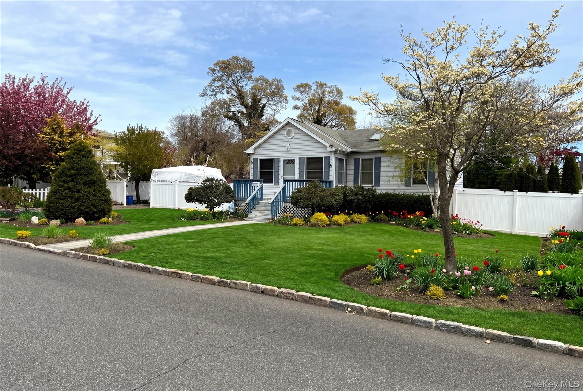 174 Trouville Road Copiague, NY 11726 - Photo 2 of 12