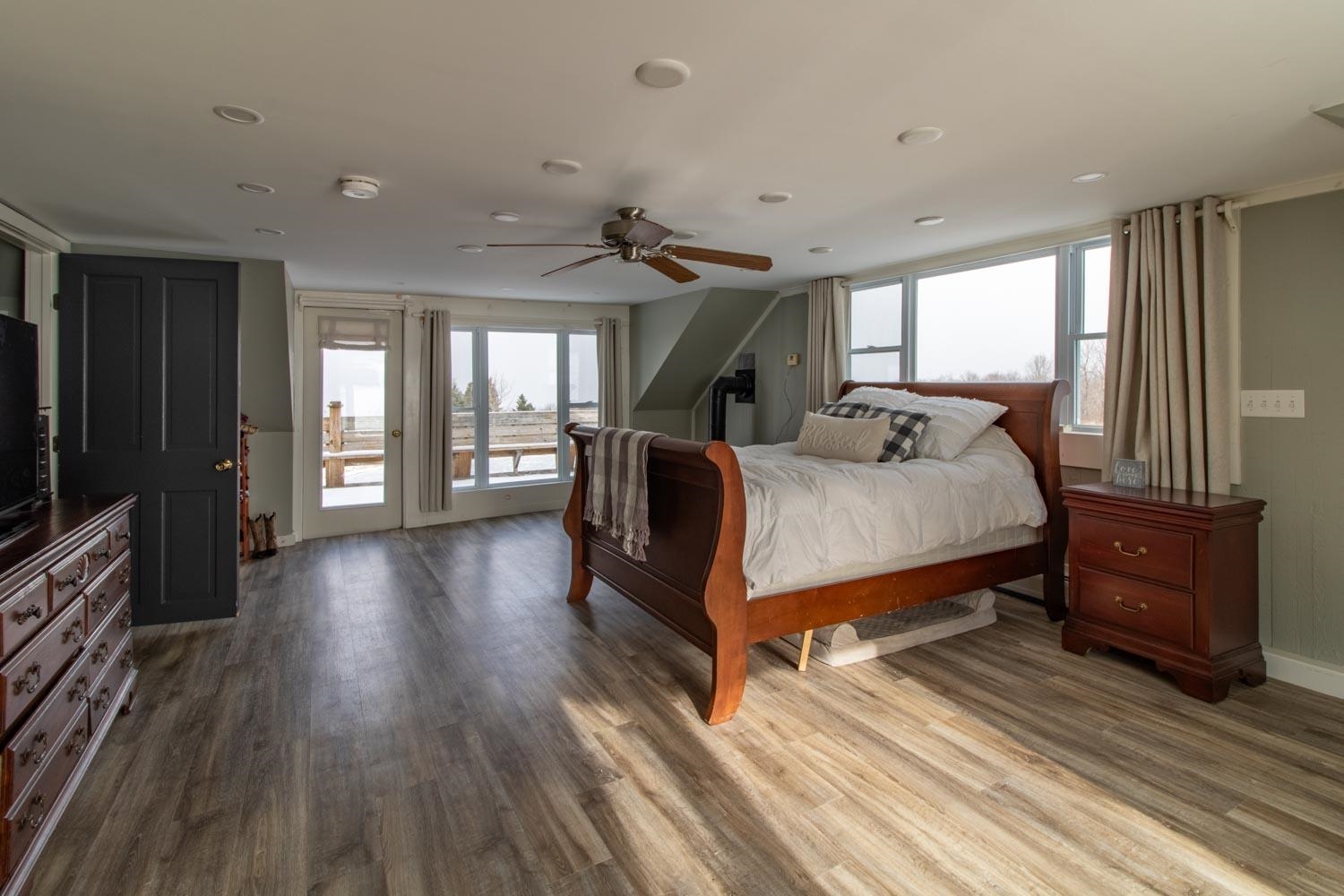 849 Mt Bess Road Charleston, VT 05872 - Photo 7 of 39