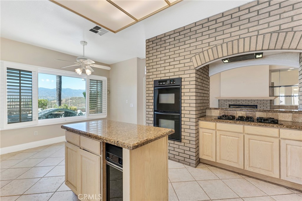 22244 Circle J Ranch Road Saugus, CA 91350 - Photo 17 of 56 Gallery Image 17