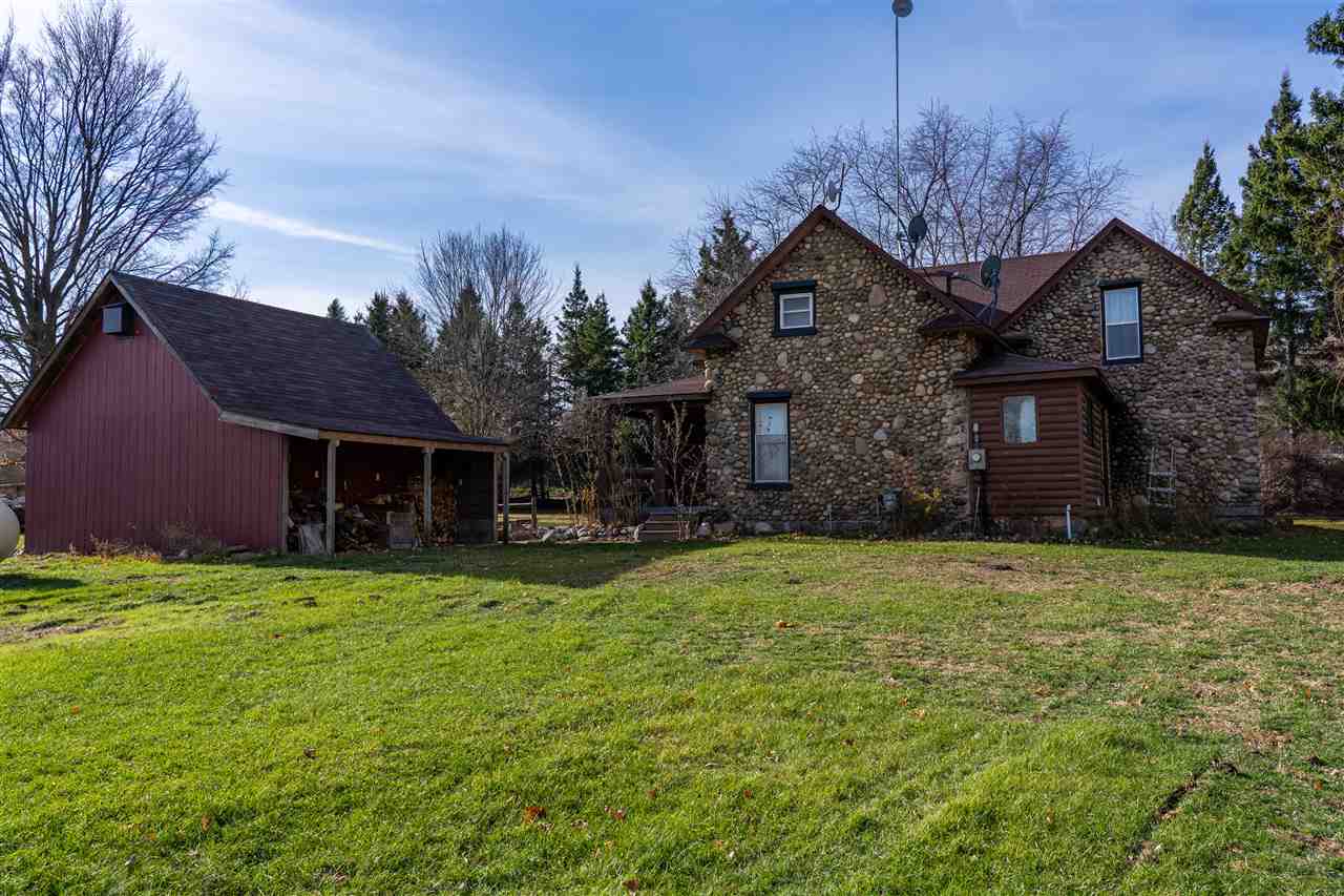 338 North Rolland Road Weidman, MI 48893 - Photo 8 of 31 1882117-7.JPG