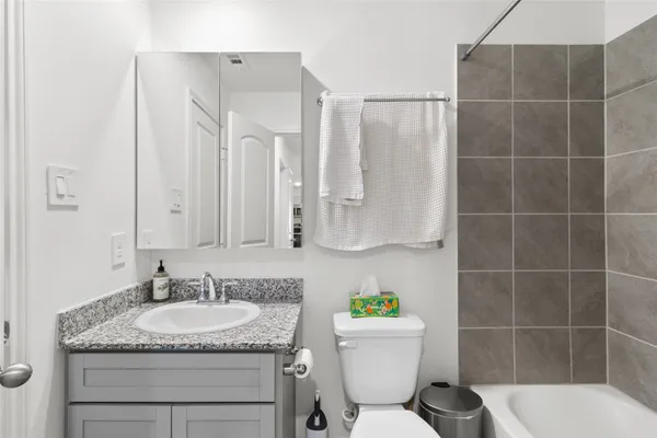 $1,500 | 9706 Marie Vlg Court, Conroe, TX 77306