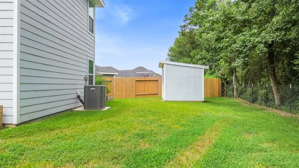 $1,500 | 9706 Marie Vlg Court, Conroe, TX 77306