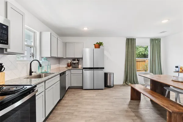 $1,500 | 9706 Marie Vlg Court, Conroe, TX 77306