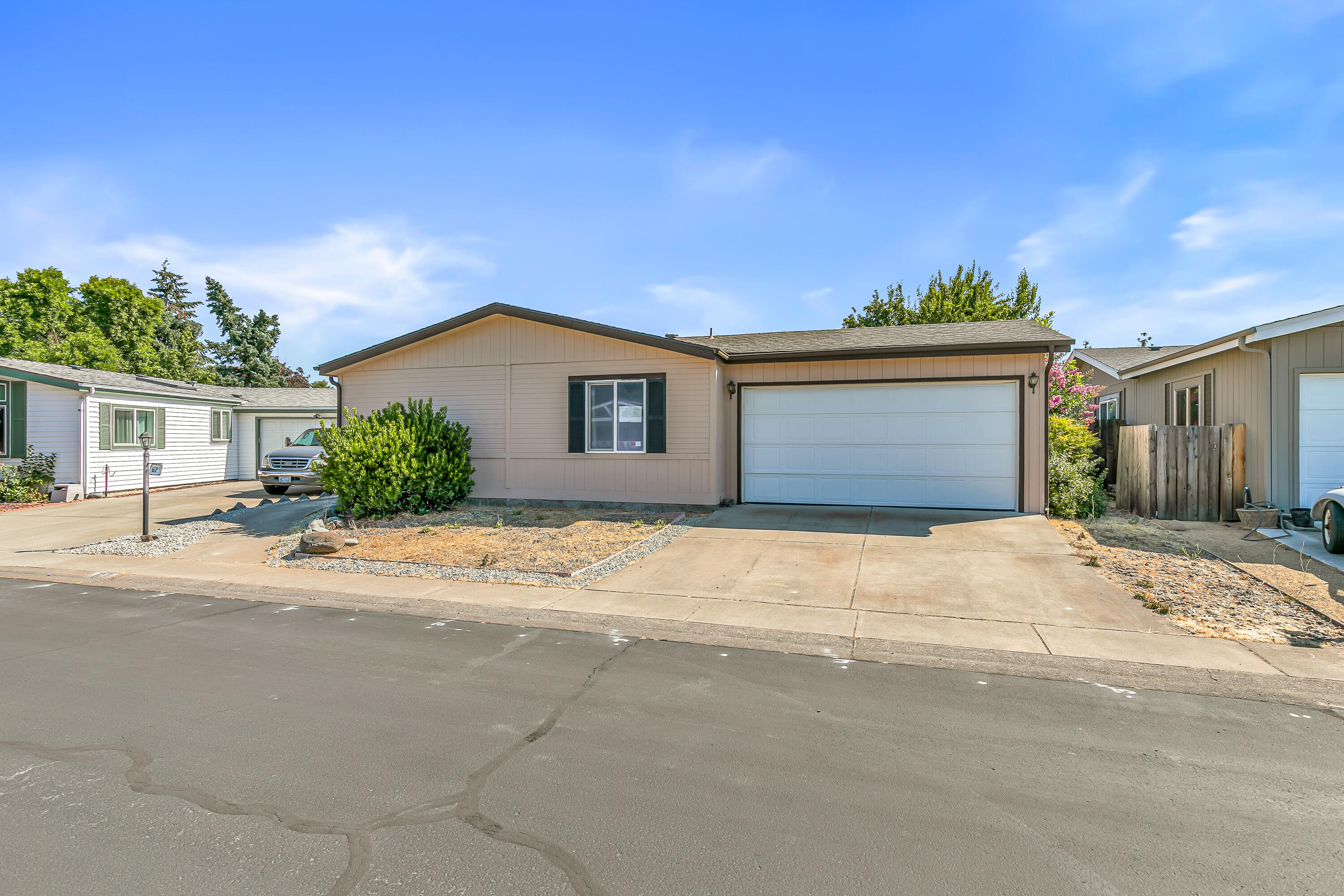 555 Freeman Road, Unit 67 Central Point, OR 97502 - Photo 2 of 39 1000020152