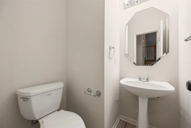 $515,000 | 107 North Sunny Slope Circle, The Woodlands, TX 77381