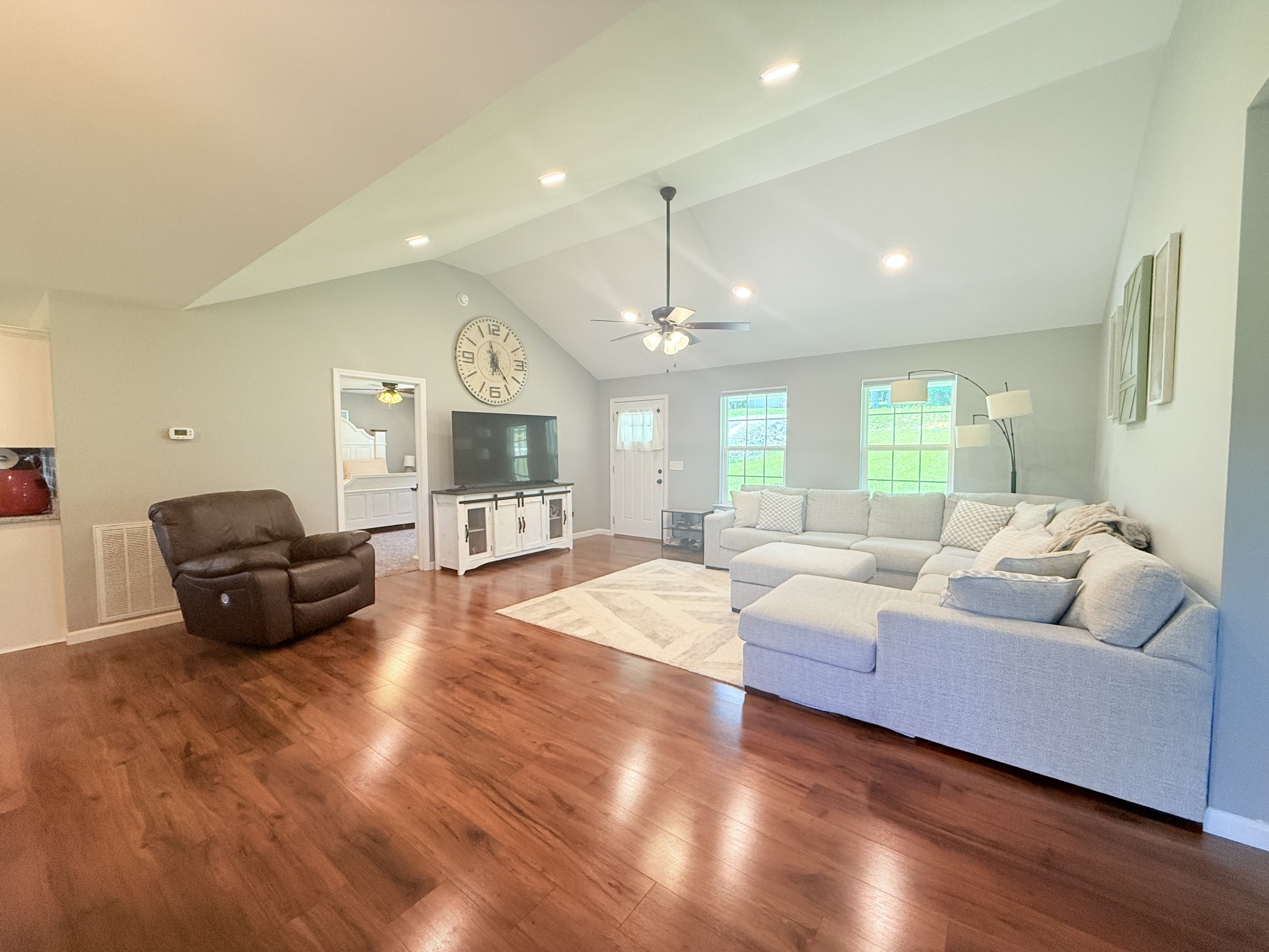 649 Old Harrison Ferry Road McMinnville, TN 37110 - Photo 4 of 27