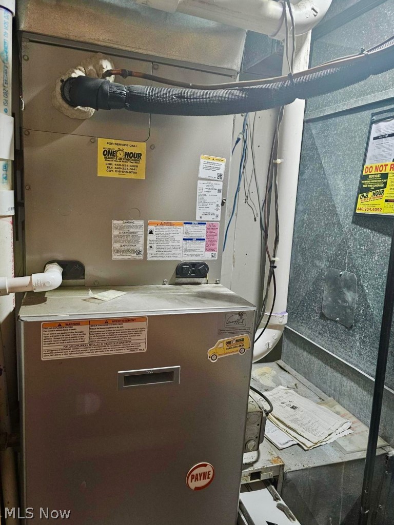 7735 Ragall Parkway Cleveland, OH 44130 - Photo 31 of 32 Utilities with heating unit