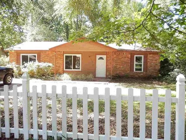 $3,160,000 | 2414 Ramblewood Court, Unit B, Tallahassee, FL 32303