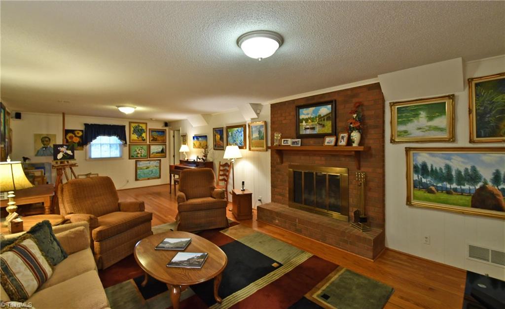 107 Roquemore Road Clemmons, NC 27012 - Photo 16 of 25 Gallery Image 16