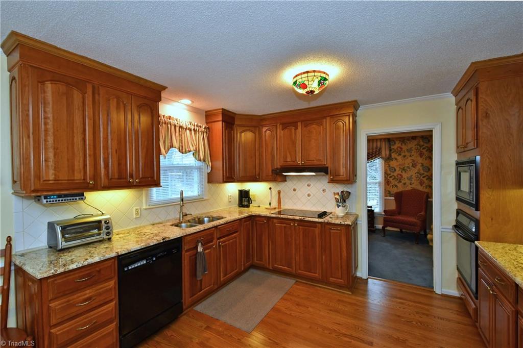 107 Roquemore Road Clemmons, NC 27012 - Photo 6 of 25 Gallery Image 6
