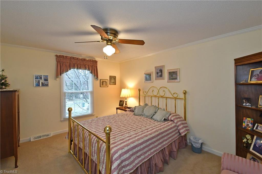107 Roquemore Road Clemmons, NC 27012 - Photo 9 of 25 Gallery Image 9