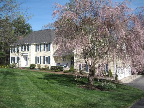 90 Spring Hill Road North Andover, MA 01845 - Photo 2 of 29 Gallery Image 2
