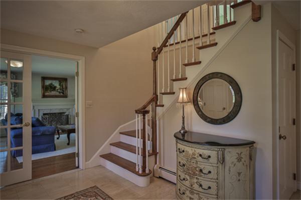90 Spring Hill Road North Andover, MA 01845 - Photo 4 of 29 Gallery Image 4