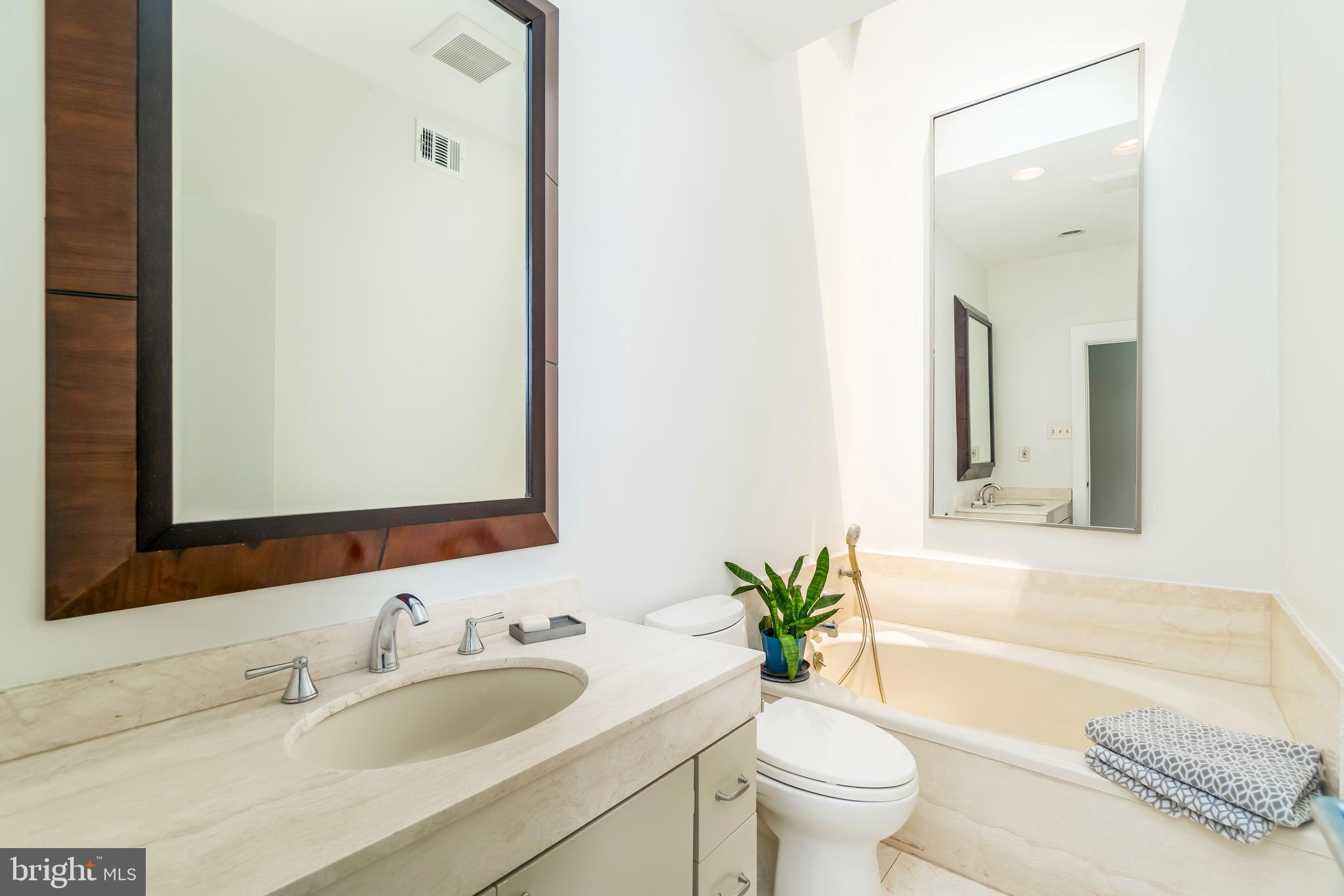 314 Queen Street Alexandria, VA 22314 - Photo 27 of 44