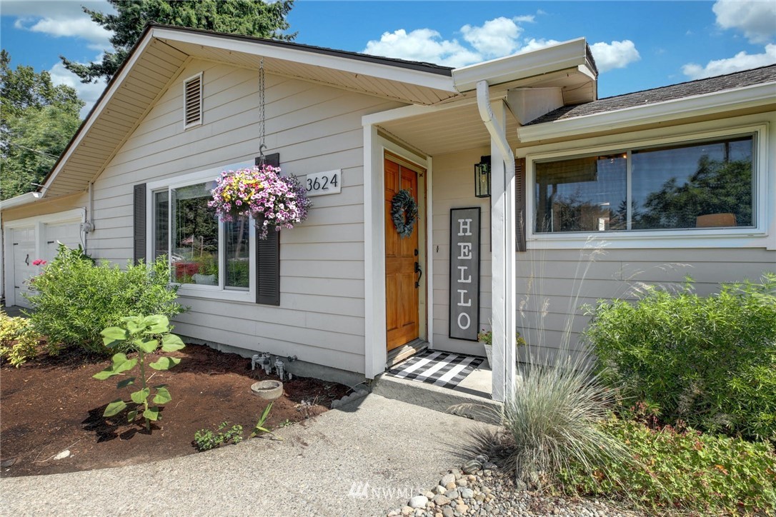 3624 Northeast 14th Street Renton, WA 98056 - Photo 6 of 37 Gallery Image 6